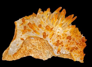 ǰհ|ʯӢ�����²��ϵ��Ƃ��c���ü��g�Mչ