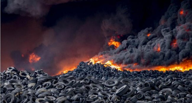 δ�����ڡ����U�f݆̥�ľGɫ��Դ·