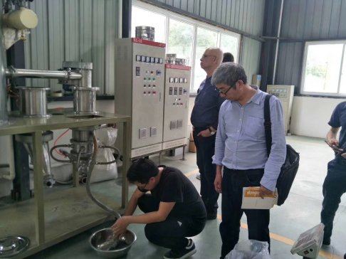 ������wӭ������˹���²��ϼ��F����