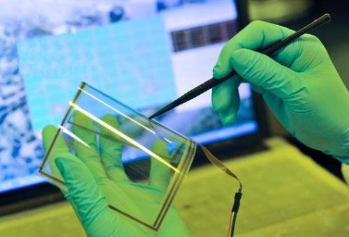 �������еķ��w�������桱��ʯīϩ�֙C