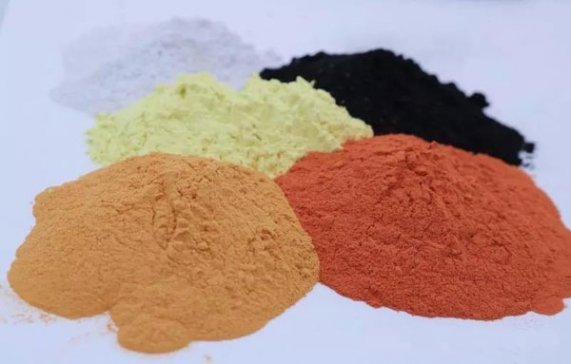 ��ĩͿ�ϳ�Ϳ���Ј�(ch��ng)���c(di��n)�l(f��)չ�I(l��ng)��