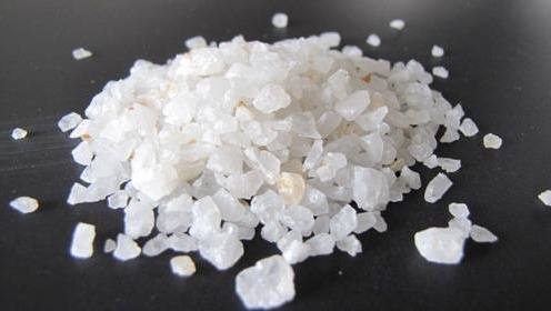 һ���D�˽�ʯӢɰ���x�V�ἃ