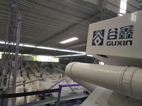 �Vʯ���x��ġ�AI���aƷ  ��������һ��һ·���|�L�߳����T