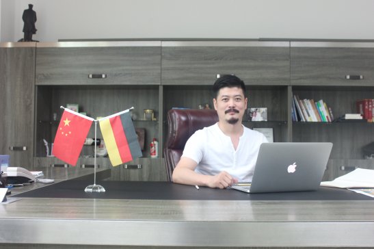 300���ɰĥ�C��I(y��)��������ܳɞ����е�ٮٮ�ߣ�