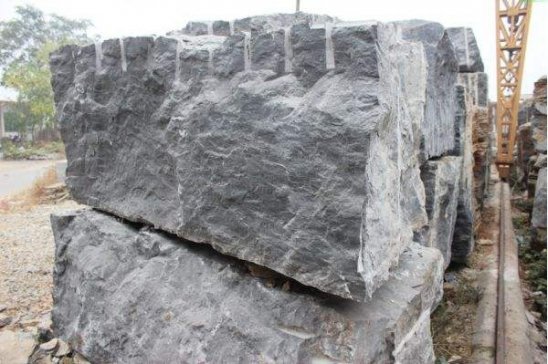 �Ї�����12.1�|����һ����ʯ���ûҎr�V�ɵV��