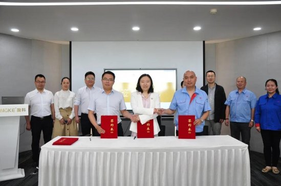 �Ĵ�����΢�{�c����ӯ�ƣ��dꖣ��Ɏ��������Ĵ������A���_�����������f�h