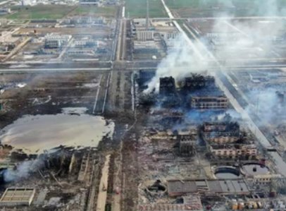 ������֮�������ˮ����ɽ���R��ɽ�ȶ�ػ����S�l����ը