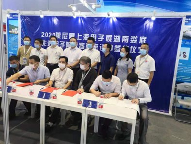 �»����M�մɾ۽�Ľ����Ϻ����չ���ի@�M�MչЦ�