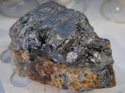 ���бP�c(di��n)|2020����(n��i)ʯӢ��ʯī������ʯ�ȵV�a(ch��n)�°l(f��)�F(xi��n)