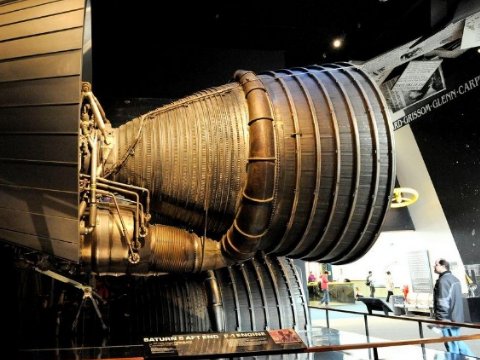 �����˽��͸ߜ��մ��c�����մɵą^�e