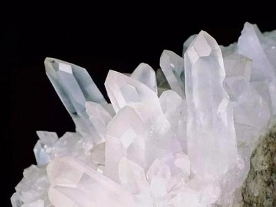 �����[��ȫ���ߴ�߼�ʯӢԭ�ϵV��δ���������