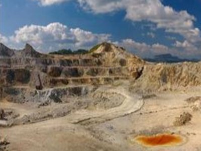 ������yʮ���������M(f��i)��ɫ���