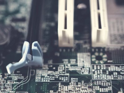 ��Ϣ�a(ch��n)�I(y��)��ʯӢ�������ϼ���Ʒ�ļ��g(sh��)����