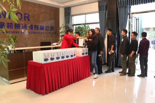 �ж����� ���x����|�|���C(j��)е���x��(hu��)��ȫ�w�T���͹���(y��ng)���ɰl(f��)�YƷ