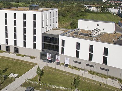 ��Glatt��˾�����Uչ�}�Ӛ�����ĩ�ϳɼ��g