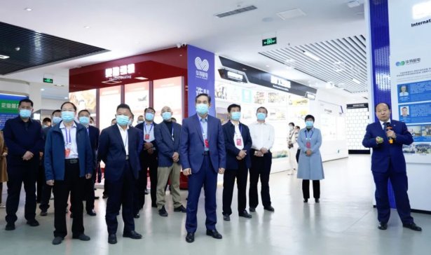 �h���f��ϯ���㄂һ���W�R�A���{���I������У�������r