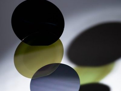 Soitec�l��8Ӣ��SiC�r�ף���չ̼����aƷ�M��