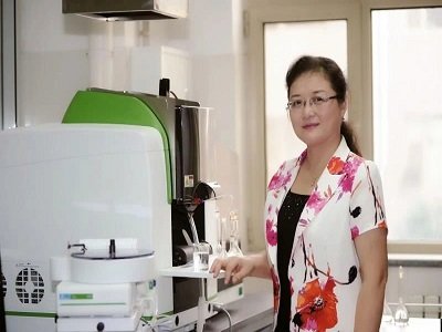 ���e�˼ҡ����W(xu��)�ώ�����������ϲκ�ٽ��ڡ�����(d��ng)�x���_˹��Ȼ�ƌW(xu��)Ժ�⼮Ժʿ��