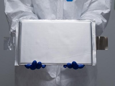 ȫ�̑B늳،�����������λ��ǰ�������n���^��ֱ׷