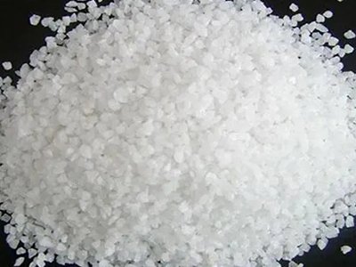 ʯӢɰ��Сʯ�^׃��������񡱵��M(j��n)�A֮·