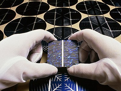 TCL�Эh���M41�|ԪͶ����a35GW̫��܆ξ���Ƭ�ǻ۹��S