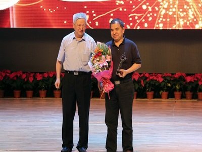 �������ֽ��ڣ��{���mС��������͸�^�������������ǟo�F��ģ�