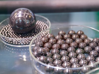 �@Щ�մɲ��ϱ����Ų��c�����Ą�lչ��