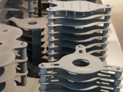 �ؽY��̼������Ƃ估�����о��Mչ