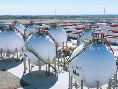 ���ܡ������ӡ����ס��������ģ�Փ�ƚ��Ј�(ch��ng)�еġ���(n��i)����֮��(zh��n)