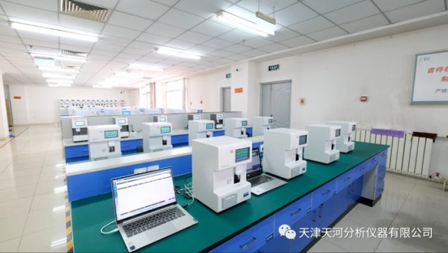 ��ϲӍ�� �����Ӆ��c��ݵă�����F�w��(bi��o)��(zh��n)��ʽ�l(f��)��