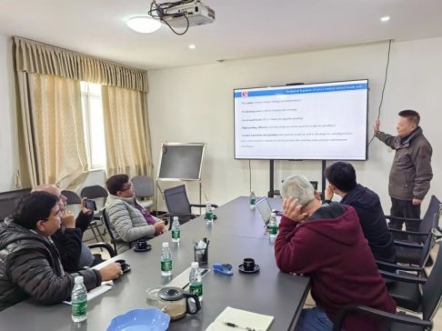 ٝ���^�ڣ�һ�º��u�������w�sϲӭӡ�ȿ͑���L���^��