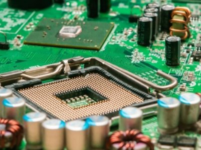 ����(j��)ɢ�Ἴ�g(sh��)��Ӣ���_(d��)�(qi��ng)AIоƬ��������