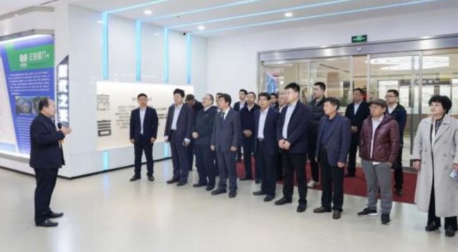 ���|�����°lչح�H���lչ������R���С���������A�ش��