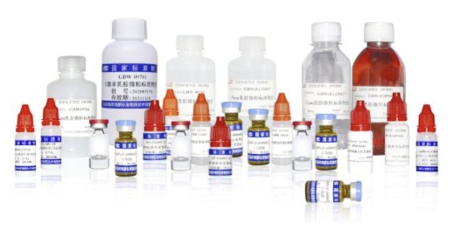 �������ɘ˜����||�ļ{�׵�΢�ף��w���˜����|���|�������е��P�I��ɫ