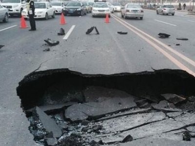 �Ľ���늏S�¼��������}ˮ��