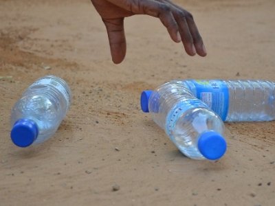 �������еķ��w�����w�˱�֪������ƿ�������R