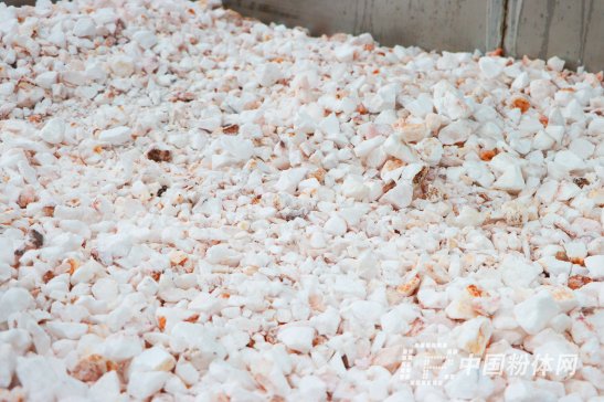 �����D���ֱ���ʯӢɰԭ�Ϯa(ch��n)�^(q��)��