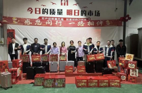 �˄ݶ��ϣ����Iδ��|�A�~�����b�����ʢ����