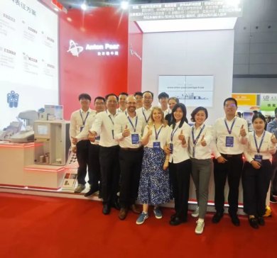 չ��ֱ�� | �W�R���|��չ�_�����i늳ز��ϱ�����Q�·���