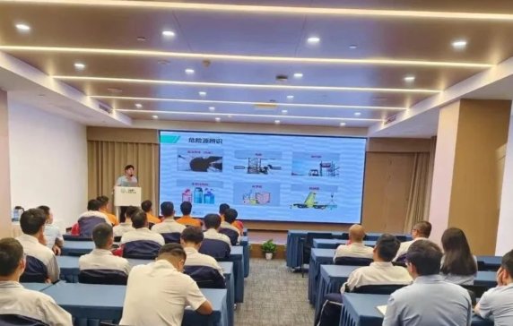 ���������W(xu��)Ժ����ʽ�Ͼ����������M(j��n)����ȫ���a(ch��n)�¡����