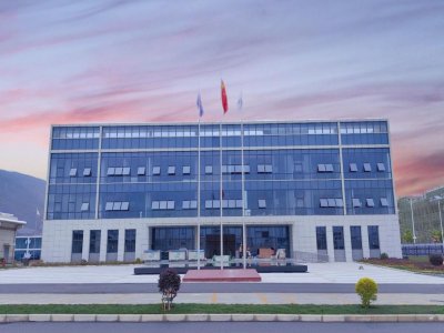 ����̑B늽��|�����ݹɷ�������һ�̑B늳ع�˾����