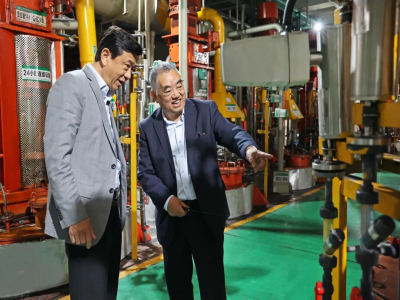 �������c�O�W��Ժʿ�F��_�ɹ̑B늳����O���Ϻ�����