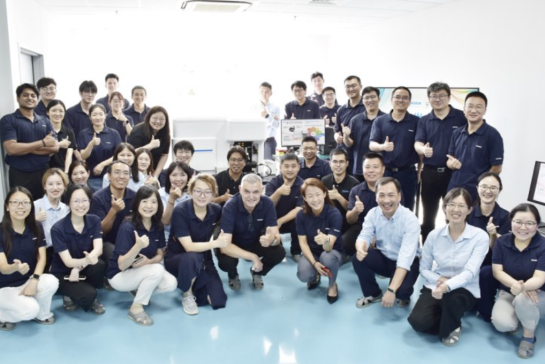 ���Fȫ���̇��a������HORIBA ��ģ�B����@΢�R��ʽ�l��