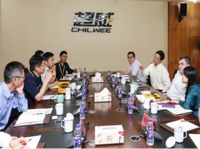 ʯīϩ�l���˿�˹̹�����Z��Ф���������L����