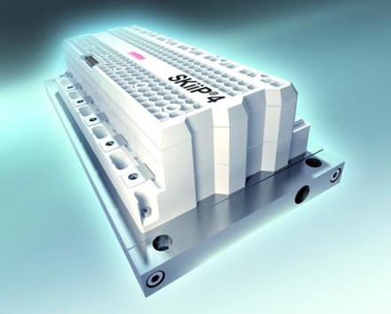 Ӣ���v������̼���蹦��������UPS���Ӹ�Ч����