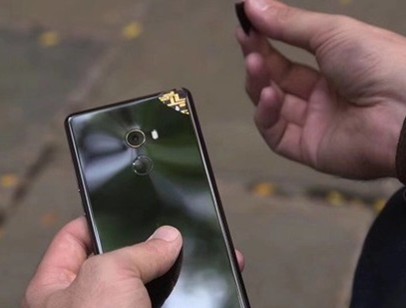 �մəC���ж����С��MIX 2���l���������顱�͵�����