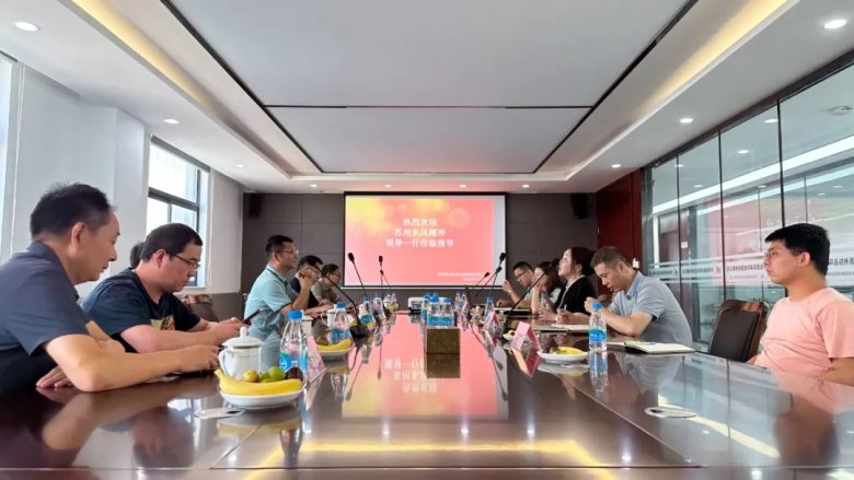 094114_393519_gsdt.jpg 094114_393519_gsdt.jpg