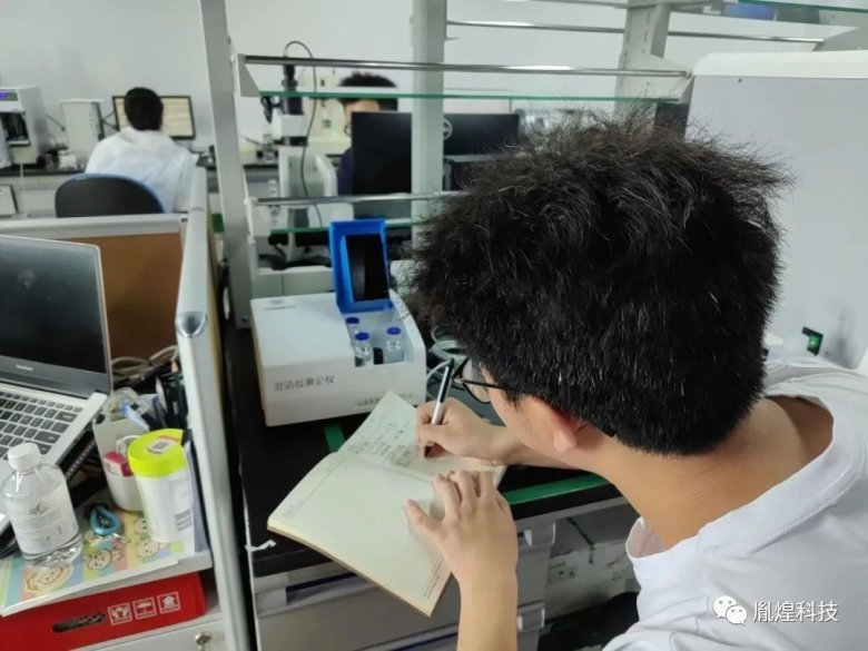 095843_636855_gsdt.jpg 095843_636855_gsdt.jpg