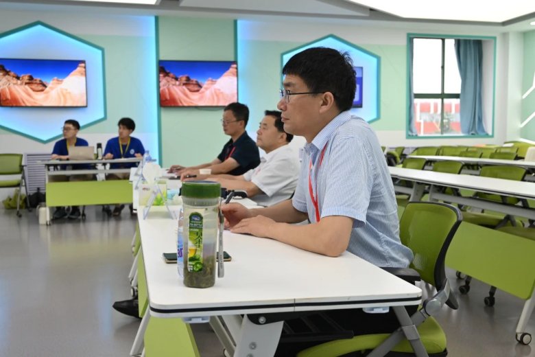 143736_046314_gsdt.jpg 143736_046314_gsdt.jpg