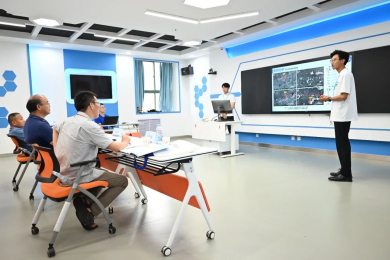 143757_933243_gsdt.jpg 143757_933243_gsdt.jpg